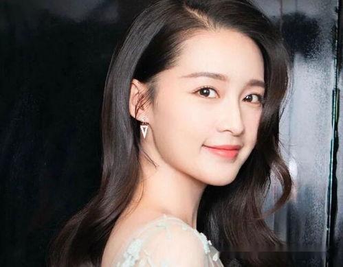 杨洋和李沁最新爆料新闻,甜蜜互动引粉丝热议  第3张